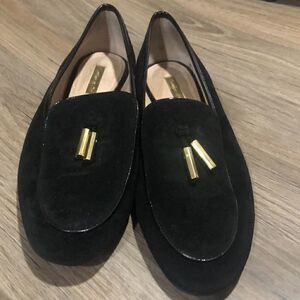LOUISE ET CIE NORDSTROM BLACK GOLD METAL TASSEL PENNY LOAFER SIZE 9